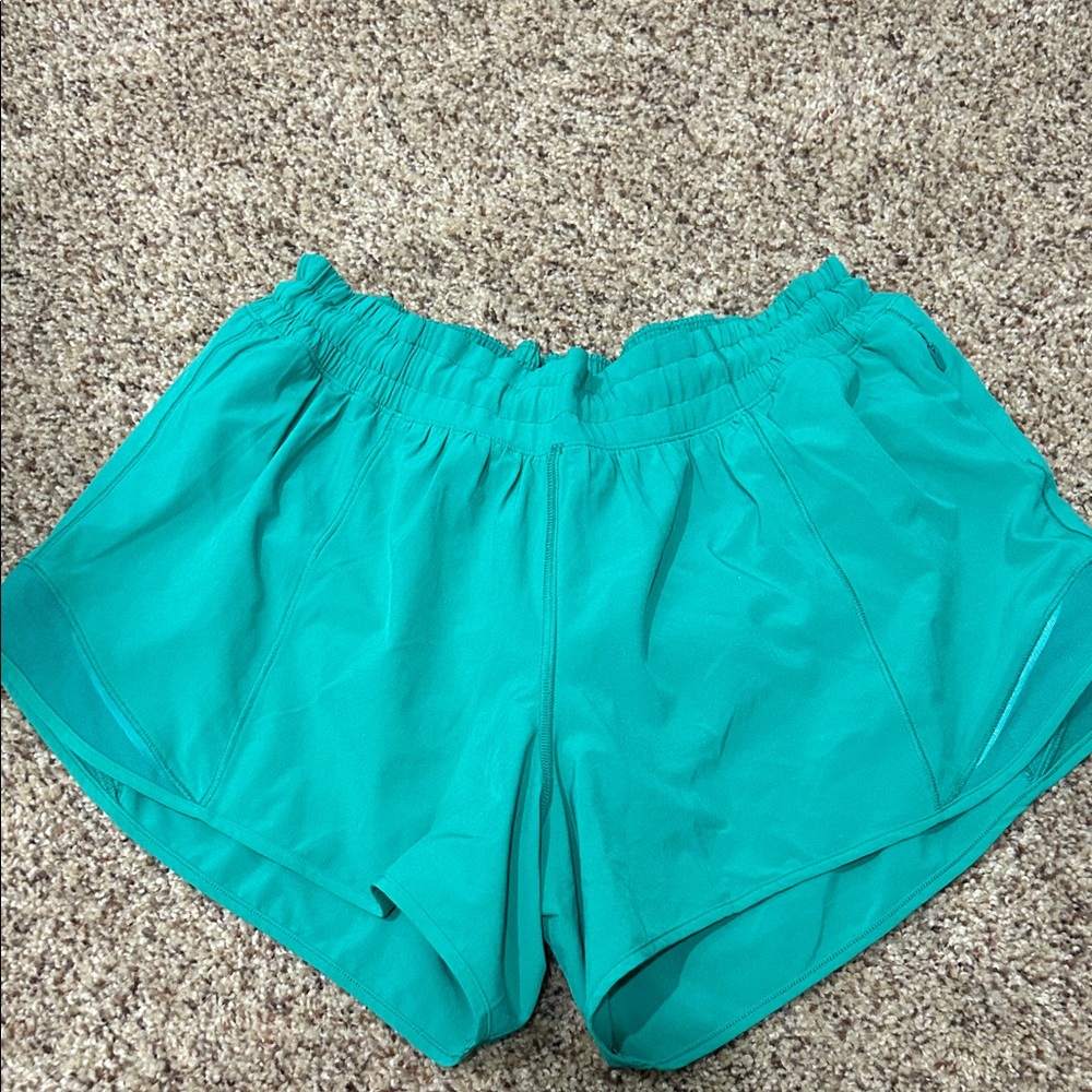 Cascadia green lululemon hotty hot shorts